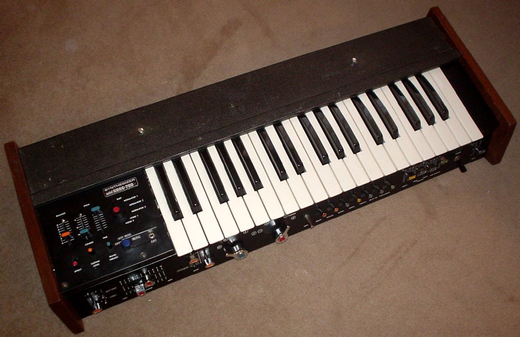 KORG 700S 70年代ヴィンテージ動作良好です。